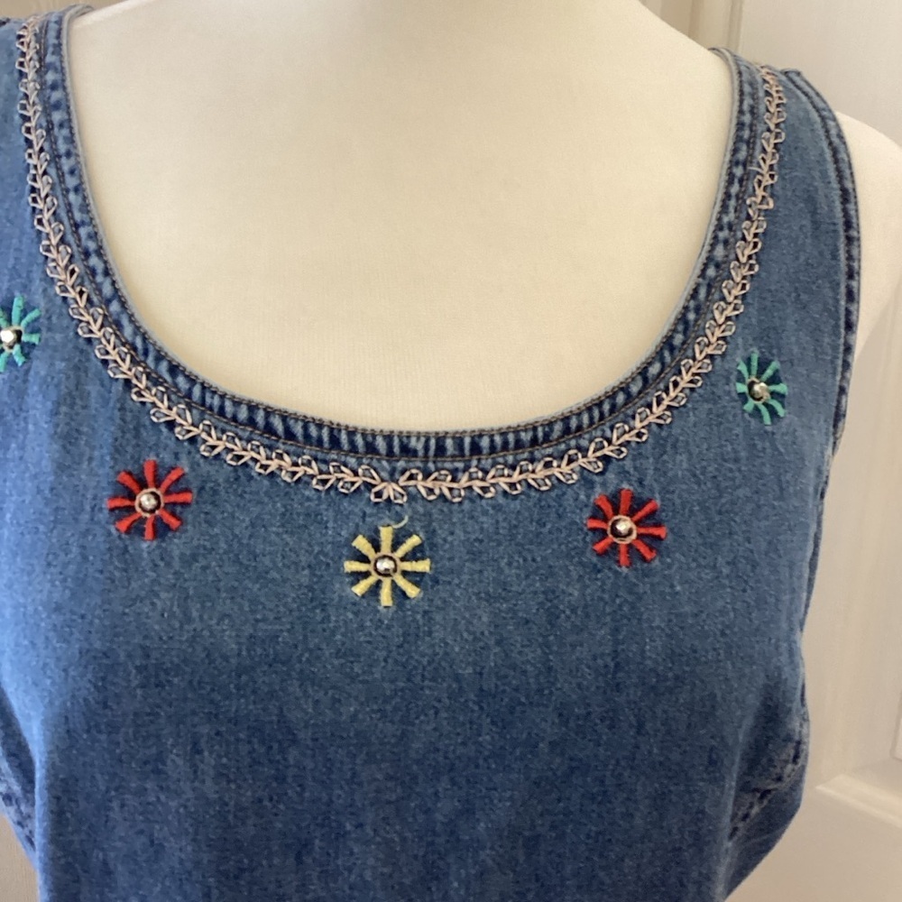 Robbie Bee Blue Denim Sleeveless Midi Dress with Embroidered Accents Sz 8 - Picture 2 of 13